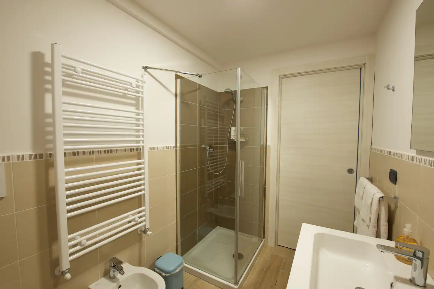 Bathroom amenities
