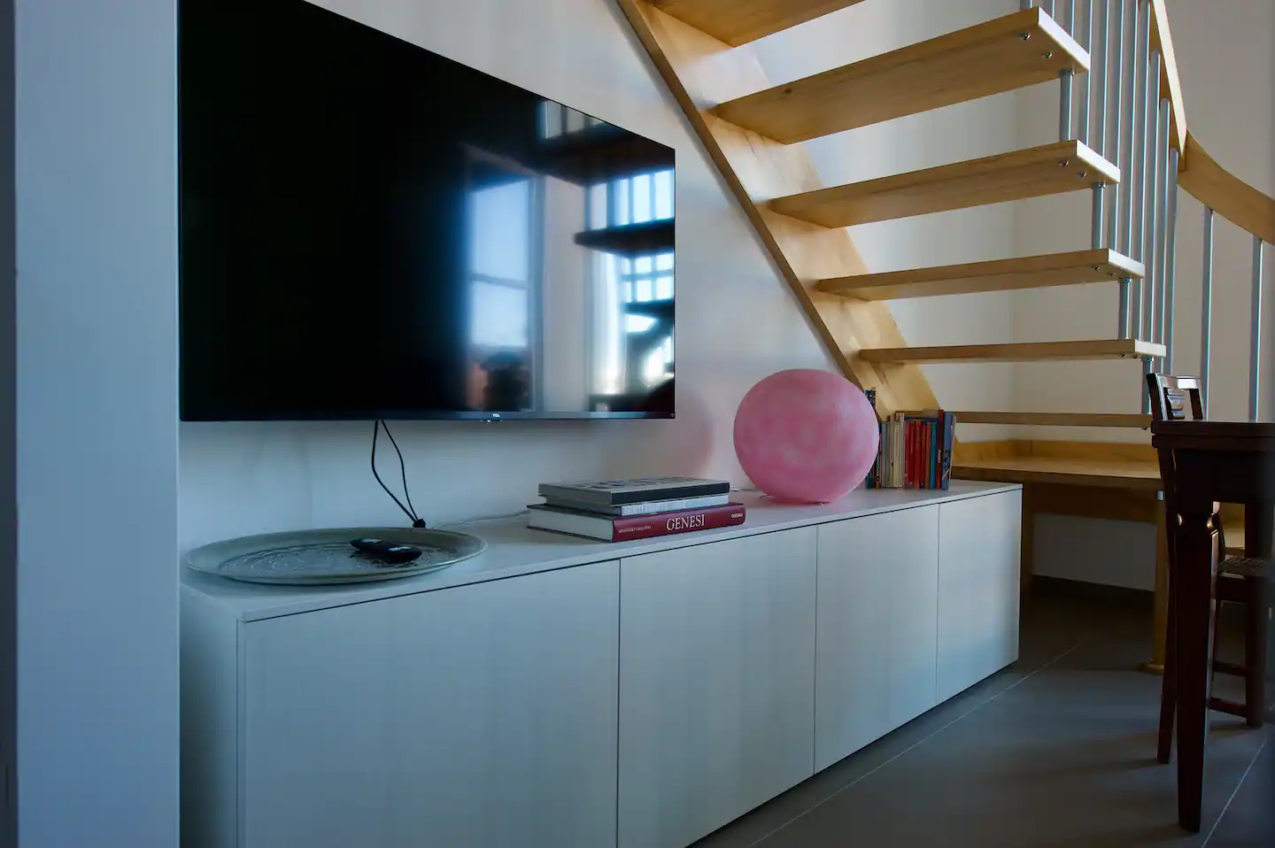Living area seating